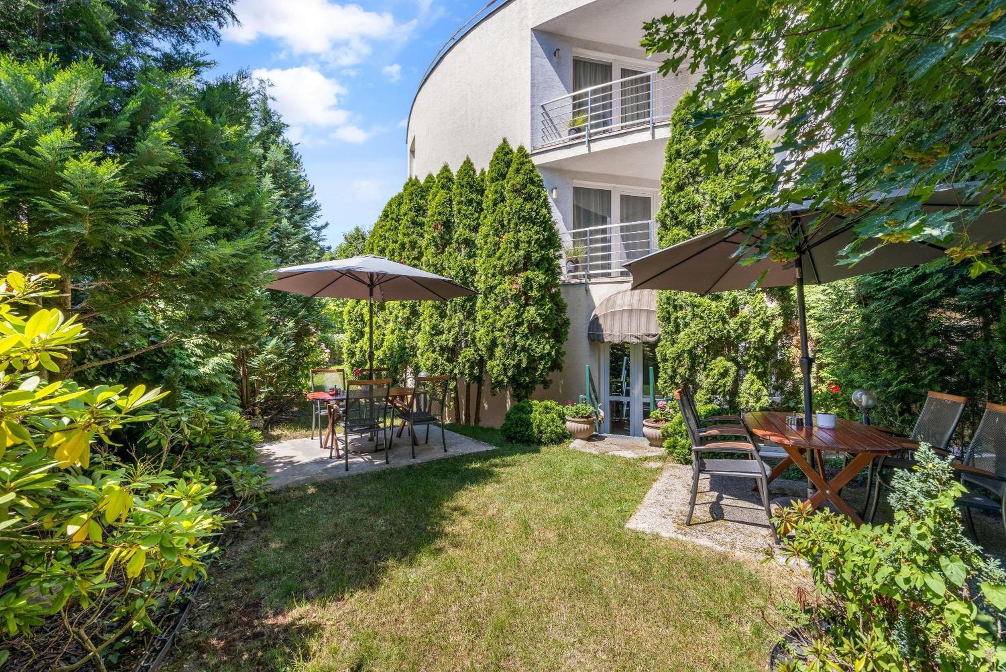 Hotel Antares Pressburg
