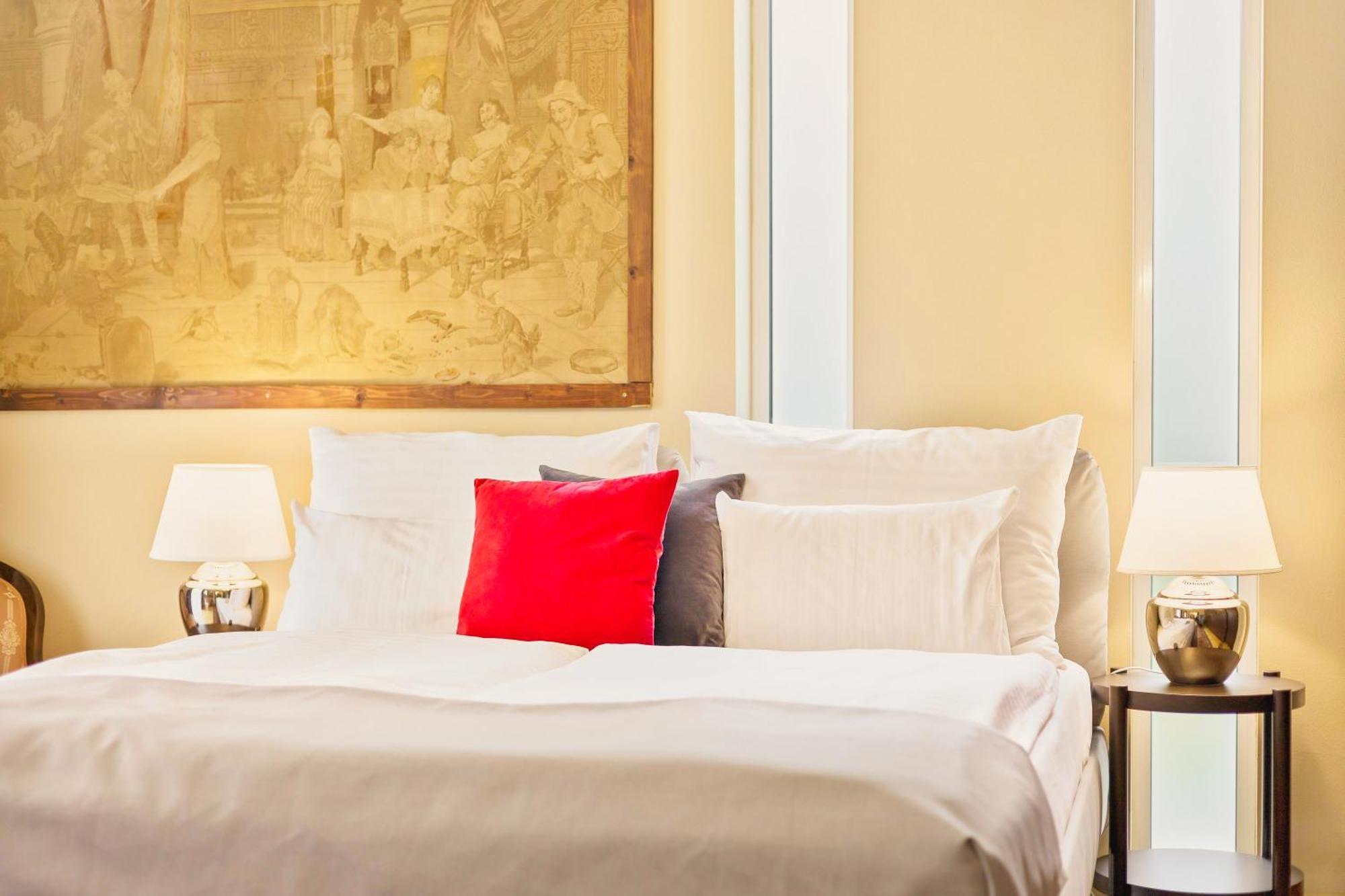 Hotel Antares 4*