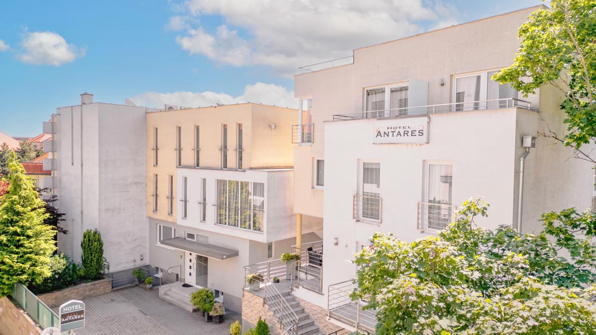 Hotel Antares Pressburg